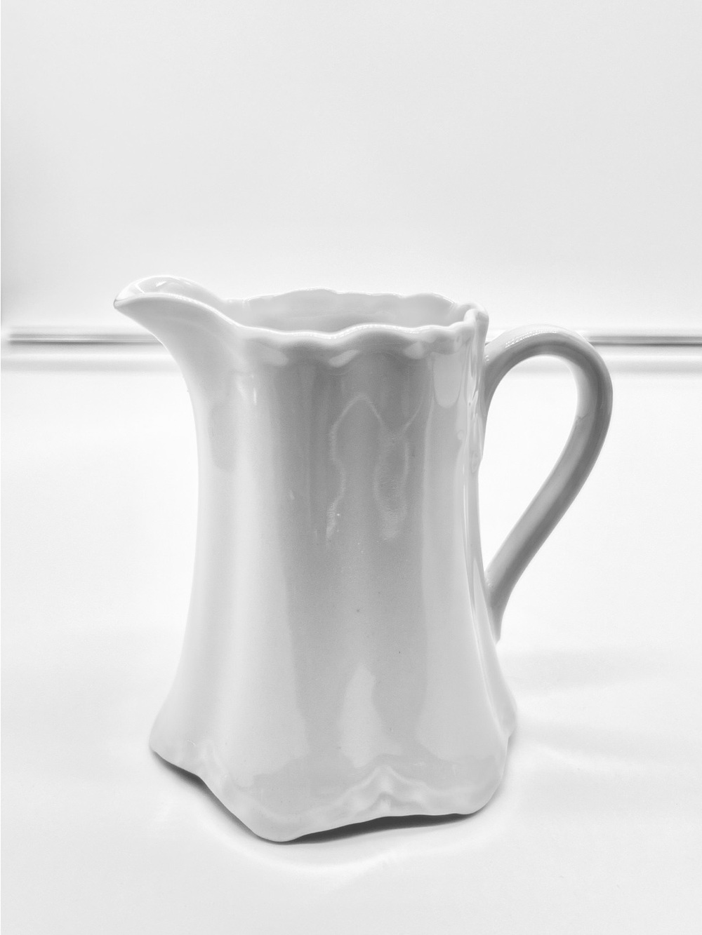 Vintage Hutschenreuther Racine All White 4” Creamer Germany